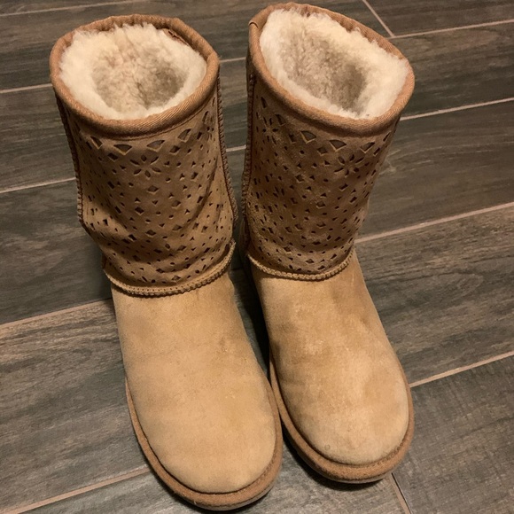 UGG Shoes - UGG Classic FLORA Suede Boot ( 7 )